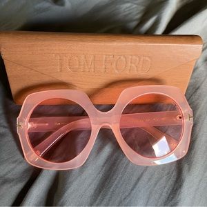 RARE pink Tom Ford Sophia oversized sunglasses